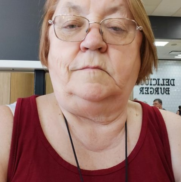 Profile Picture of Barbara Gelston (@barbaragelston) on Poshmark