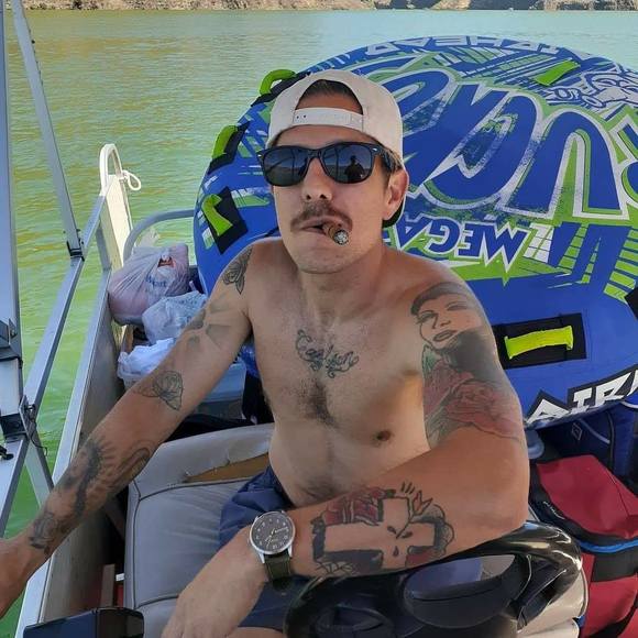 Profile Picture of Lawrence Carlson (@lcarlson623) on Poshmark