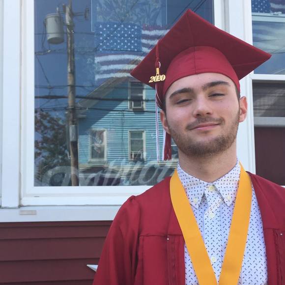 Profile Picture of Carmen Falzone (@calzone11) on Poshmark