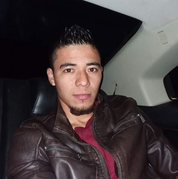 Profile Picture of Gareth Villeda (@garethvilleda) on Poshmark