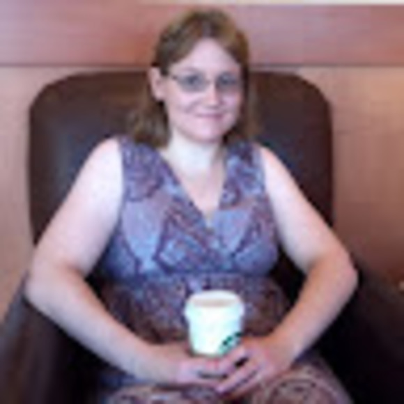 Profile Picture of Amber Kelfer (@kelferamber) on Poshmark