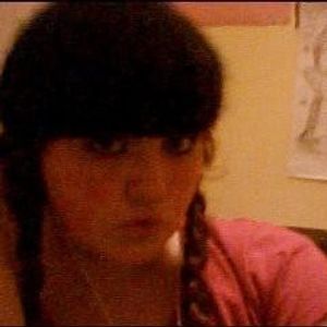 Profile Picture of Hannah Collett (@loveliftsusupwerewebelong) on Myspace
