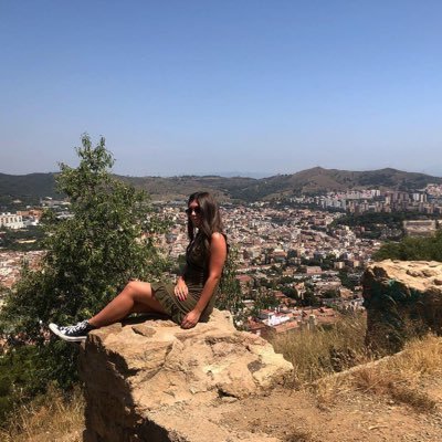 Profile Picture of Chloe Devine (@xchloedevine) on Twitter