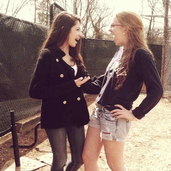 Profile Picture of Kate Jakobson (@katejakzz) on Poshmark