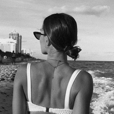 Profile Picture of LDJ  🌞 (@LauraDejaeghere) on Twitter