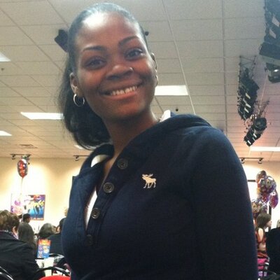 Profile Picture of De'Angela Price (@_ANGiE_NiCHOLE) on Twitter