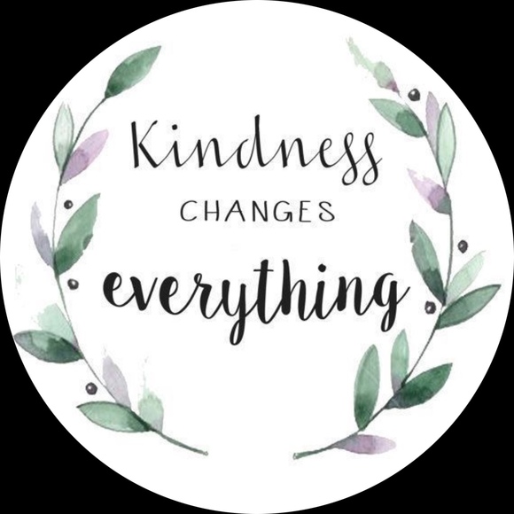 Profile Picture of Amanda Perrin (@aperrin557) on Poshmark