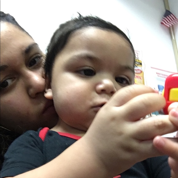 Profile Picture of Alexandra Izquierdo (@lexxybaby) on Poshmark