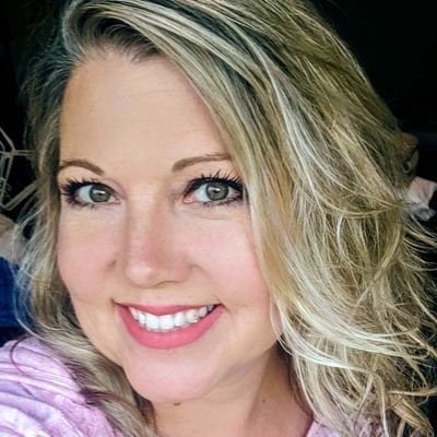 Profile Picture of Carmen Dunham (@carmenmtmomma3) on Twitter