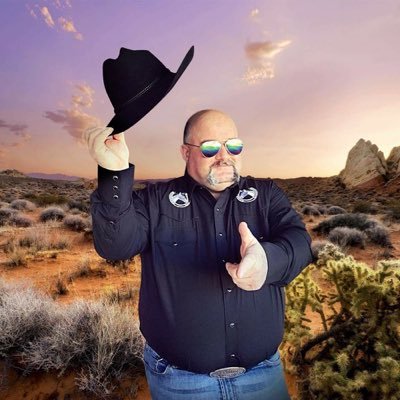 Profile Picture of Stacy Kuhn (@StacyKuhn10) on Twitter