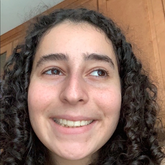 Andrea Aresta-katz - Poshmark Profile Picture of Andrea Aresta-katz (@akgatos) on Poshmark