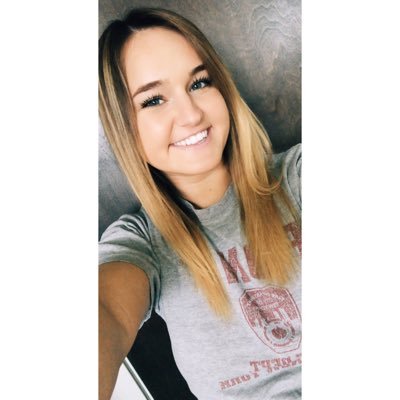 Profile Picture of Marisa Austin (@marsss_17) on Twitter