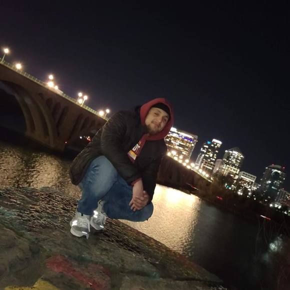 Profile Picture of Manrique Coreas (@manriquecoreas) on Poshmark