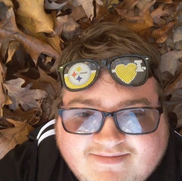 Profile Picture of Amzi Fickinger (@amzifickinger) on Poshmark