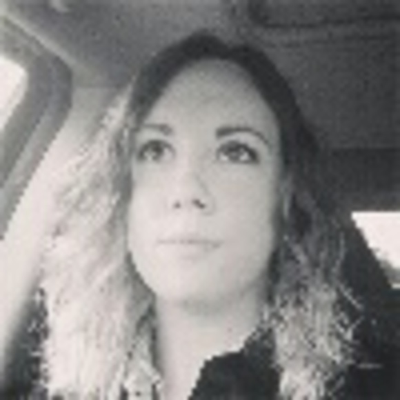 Profile Picture of Katelyn Krummenacker (@katiebear909) on Poshmark