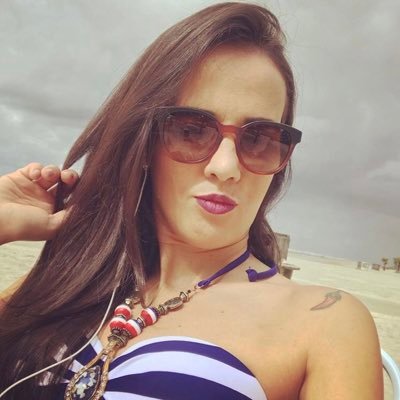 Profile Picture of Simone Becker (@SimoneB55809872) on Twitter