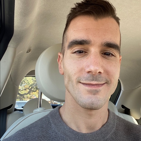 Profile Picture of Greg Bravo-bonetti (@gbravobonetti) on Poshmark