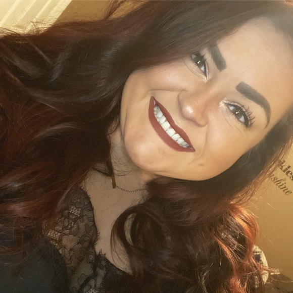 Profile Picture of Morgan Greaser (@morgangreaser) on Poshmark