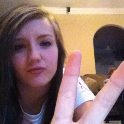 Profile Picture of Carly Mclaughlin (@HoCarly) on Twitter