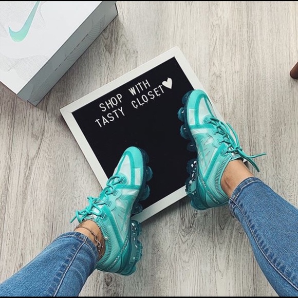 Profile Picture of Kevin Gamez (@kevingamez530) on Poshmark