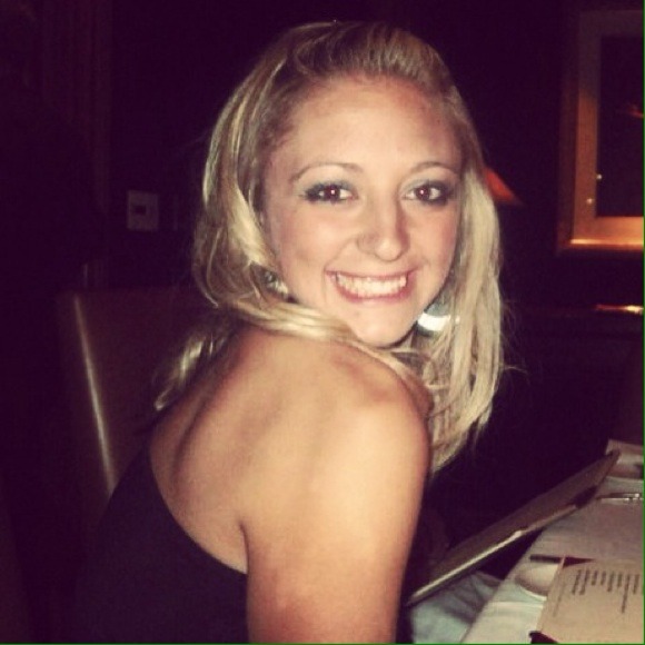 Profile Picture of Kyla Keith (@kylaq) on Poshmark