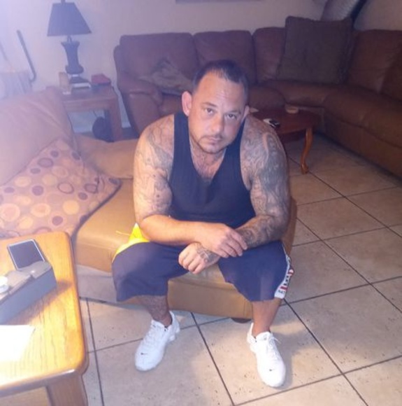 Profile Picture of Gary Kotowski (@garykotowski) on Poshmark