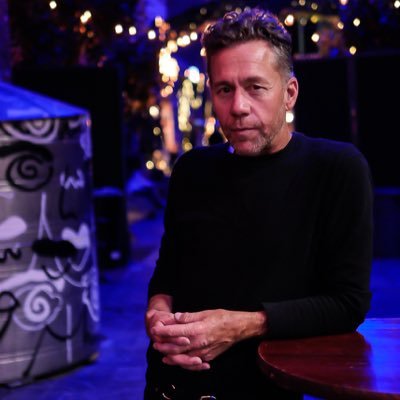 Profile Picture of Sean Michael (@Sean1mon) on Twitter