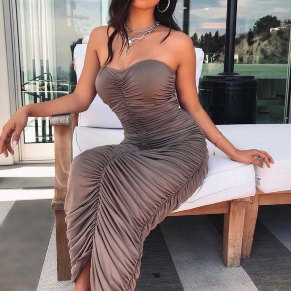 Profile Picture of Erika Ledezma (@erika_lopez2) on Poshmark