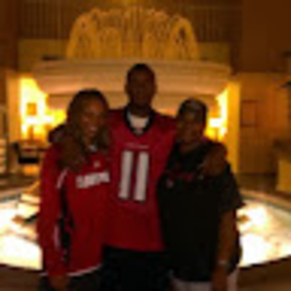 Profile Picture of Renee' Boyd (@mzmissie) on Poshmark