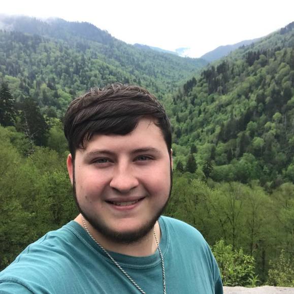 Profile Picture of Jonathan Sharpenme (@jsharpenme) on Poshmark