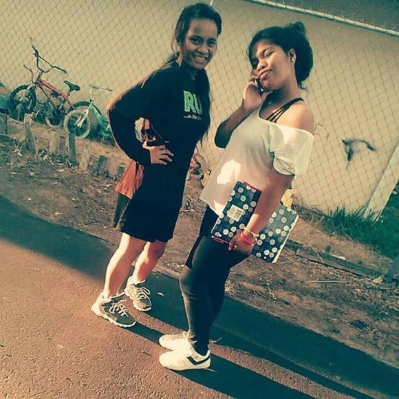 Profile Picture of Albina Anej (@thisgirl_bina2) on Poshmark