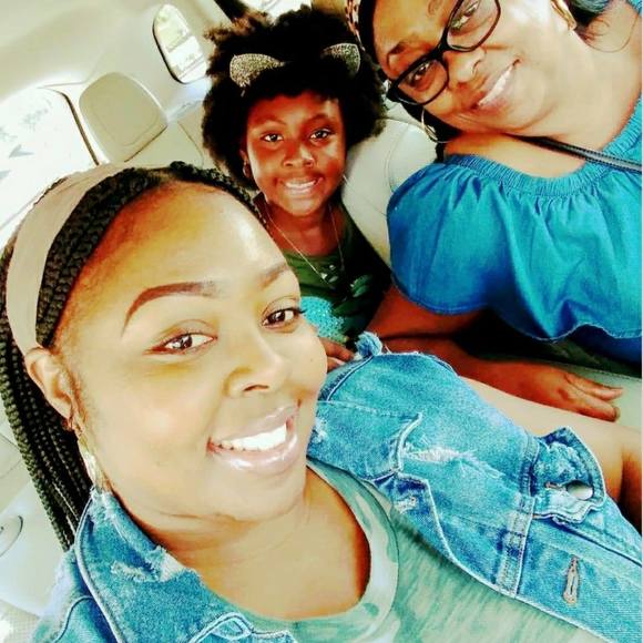 Profile Picture of Phyllis Allen (@phyllisbean102) on Poshmark