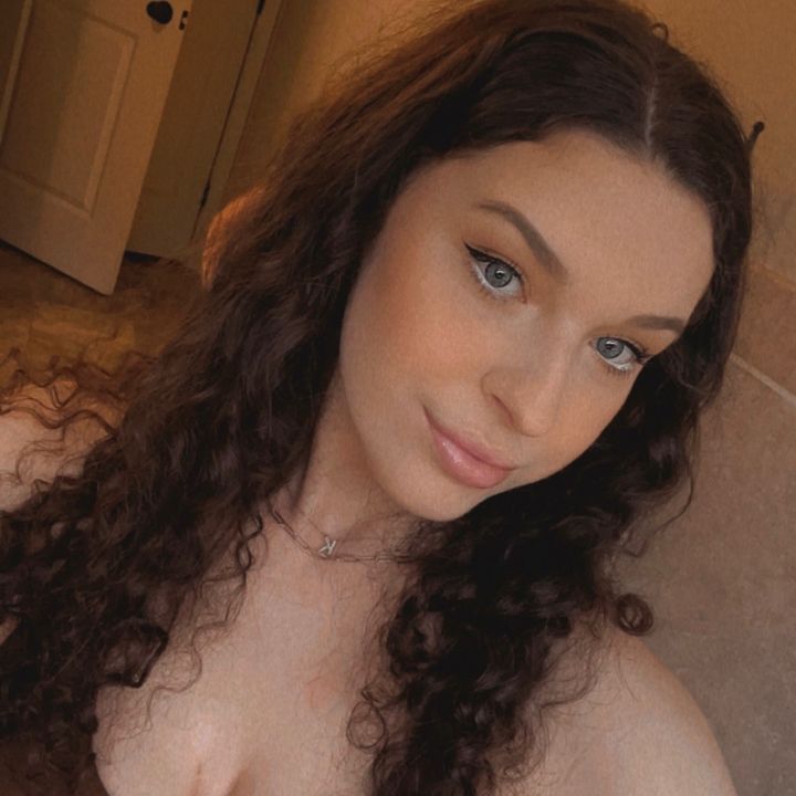 Profile Picture of kris bryan (@krisbryanxoxo) on Tiktok