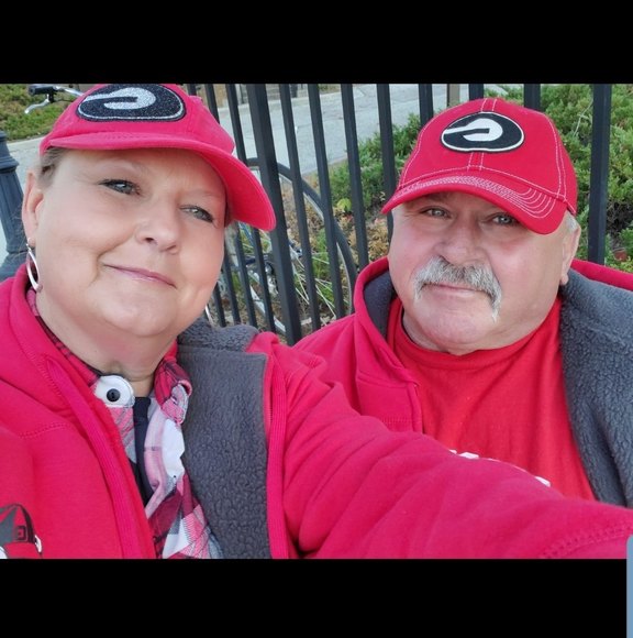 Profile Picture of Lisa Wheeler (@hairdoc500) on Poshmark