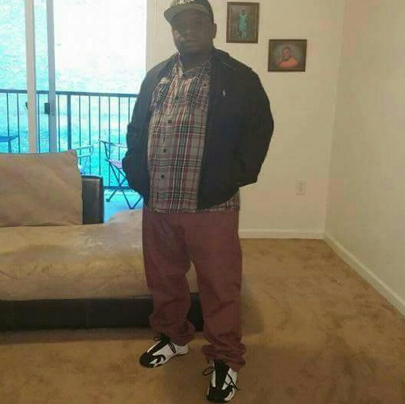 Profile Picture of Tyrell Moore (@tytyak47) on Poshmark