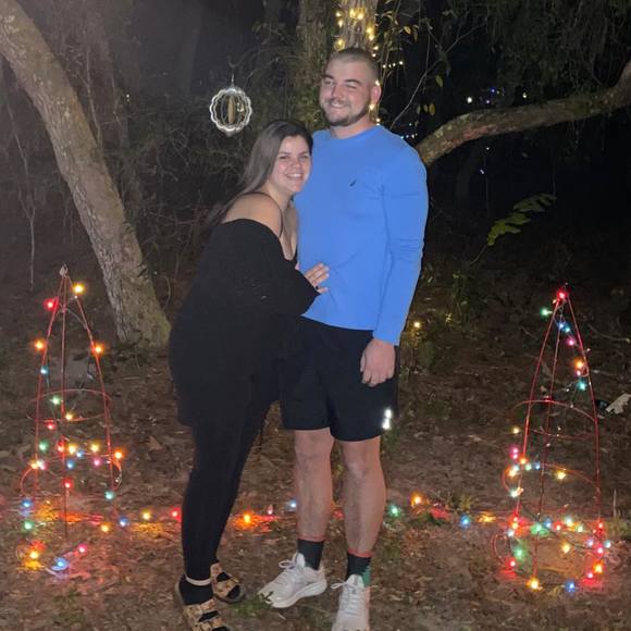 Profile Picture of Claudia Baab (@claudiabaab) on Poshmark