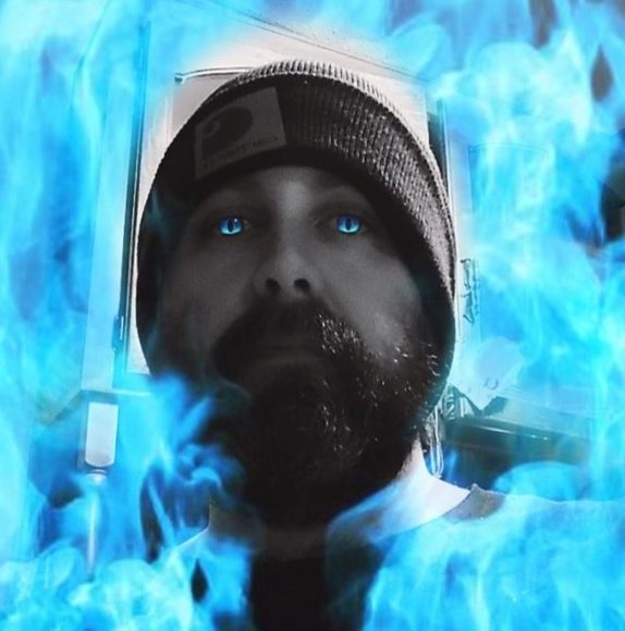 Profile Picture of Michael Garney (@mgarney26) on Poshmark