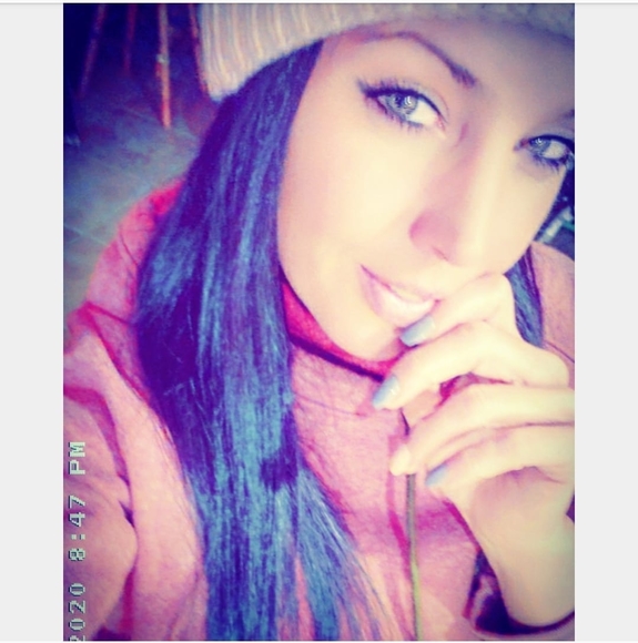 Profile Picture of Brittany Liddell (@brttnyliddell) on Poshmark