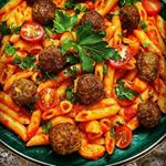 Profile Picture of آشپزی حرفه ای بانو فرزانه (@farzane_tahaei) on Instagram