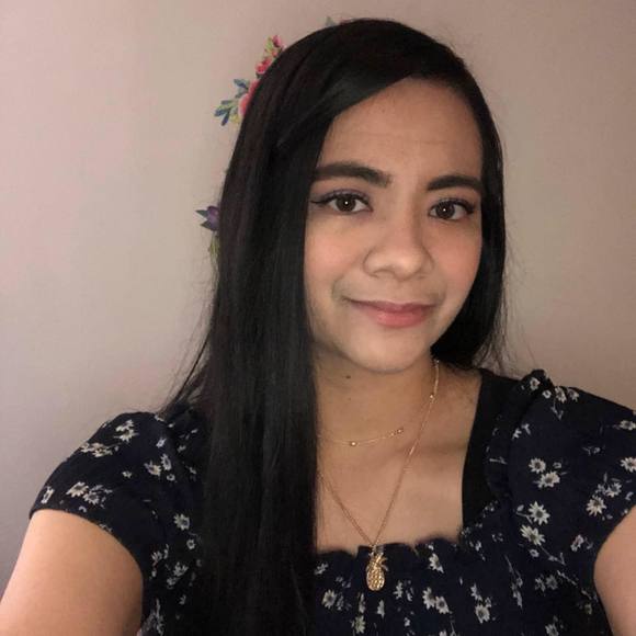 Profile Picture of Kristine Keller (@aerisavvy) on Poshmark