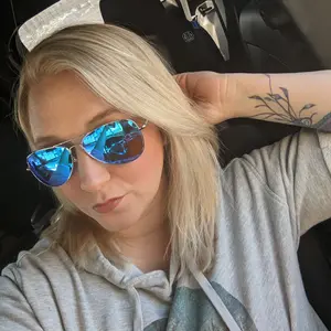 Profile Picture of D (@daniellesleezer) on Tiktok