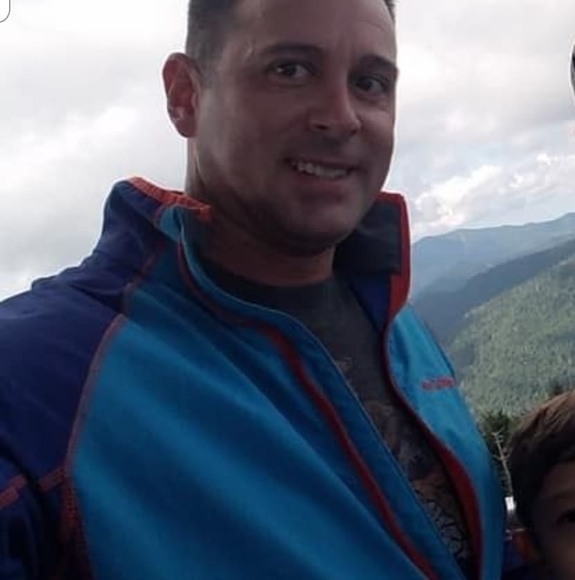 Profile Picture of Chad Fava (@cwf62777) on Poshmark