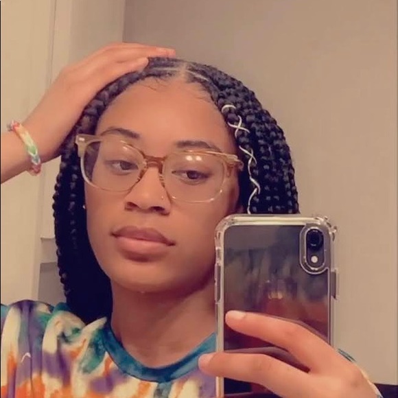 Profile Picture of Jordyn Williams (@9jwilliams66) on Poshmark