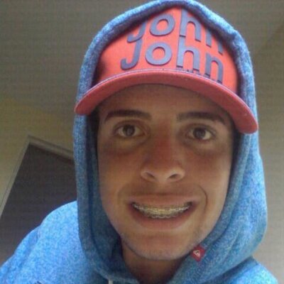 Profile Picture of John John (@John_Vidas_John) on Twitter