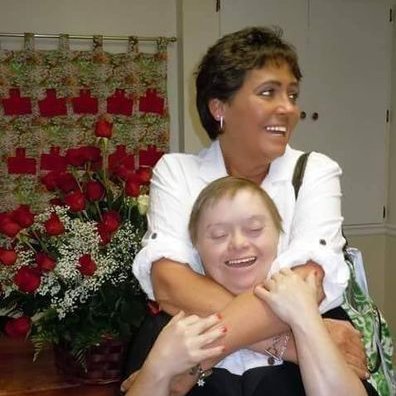 Profile Picture of Robin Clark (@marlene10459) on Twitter