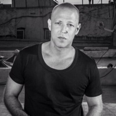 Profile Picture of Peter Bailey (@DjPeterBailey) on Twitter