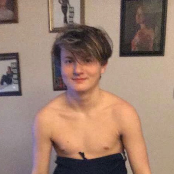 Profile Picture of Conrad Carney (@cradcc9) on Poshmark