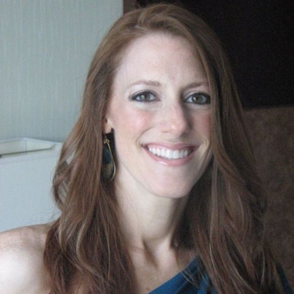 Profile Picture of Karen Cuce (@snowbunny523) on Poshmark