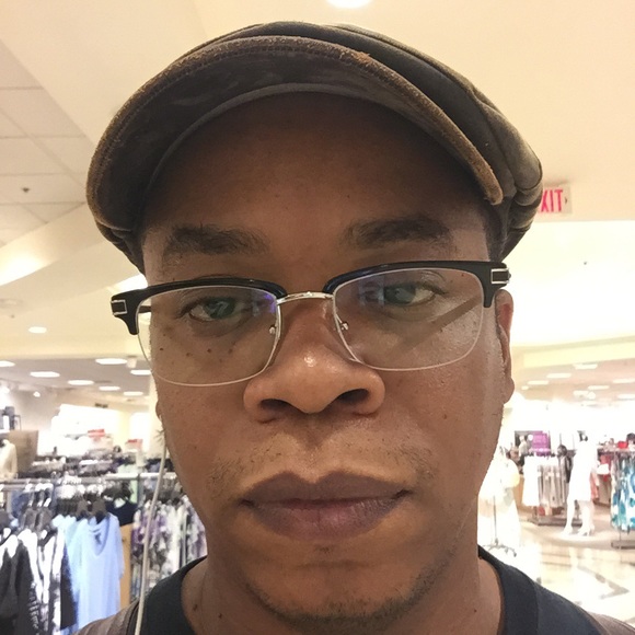 Profile Picture of Christopher Ross (@ctorry1996) on Poshmark