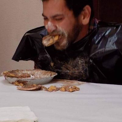 Profile Picture of Pie Eating Champion🍰🏆 (@MrMiguelGuzman) on Twitter